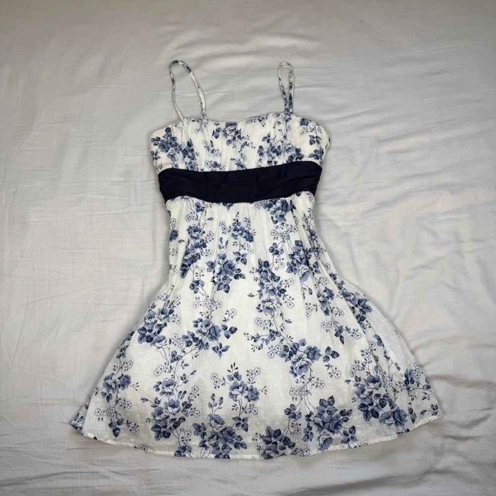 Vintage y2k Glam Hearts white & navy blue floral mini dress cottagecore coquette